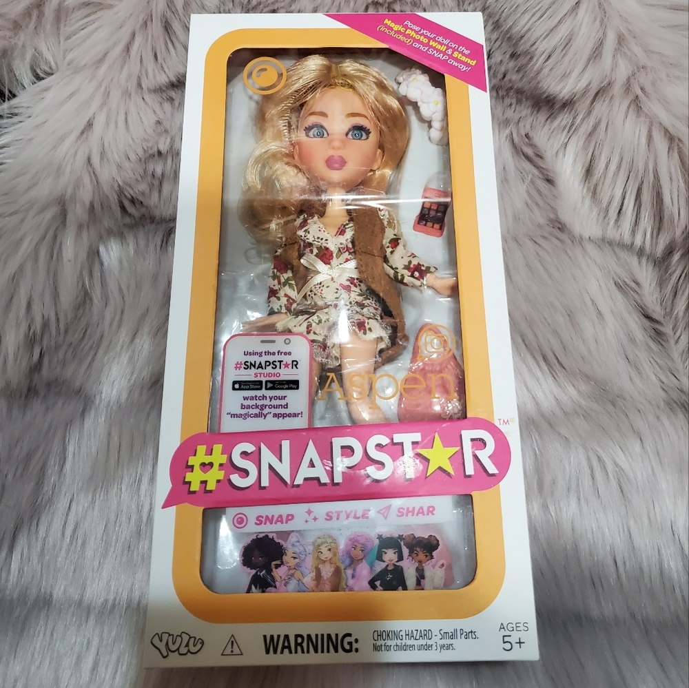 Rare Snapstar Aspen doll